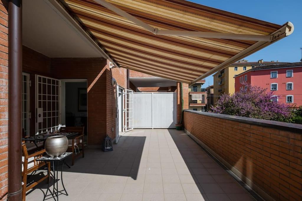 A Casa Di Mo', A Due Passi Dalla Stazione E Fiera Bolonia Exterior foto